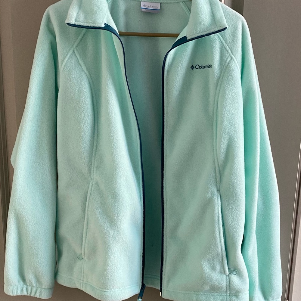 Columbia jacket size large